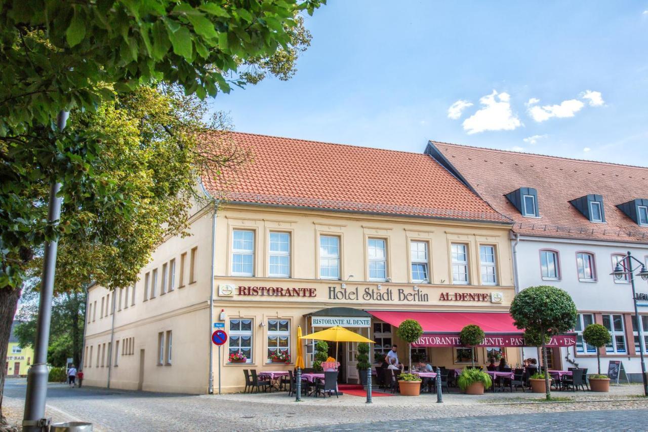 Hotel Stadt Berlin Jessen Екстер'єр фото